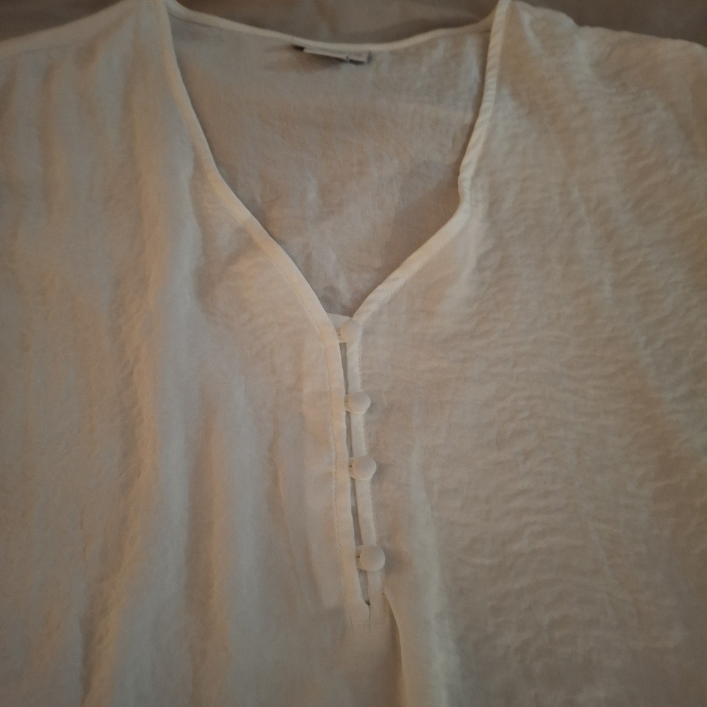 Liz Claiborne White Sheer Floral Women's Top - Picture 4 of 7